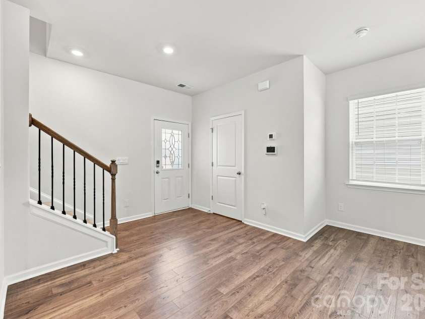 8133 Clairwood Drive, Charlotte, NC 28269.  MLS# CAR4407183, YatesRealty ID 40432. 