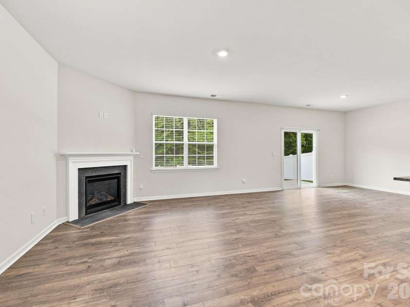 8133 Clairwood Drive, Charlotte, NC 28269.  MLS# CAR4407183, YatesRealty ID 40432. 