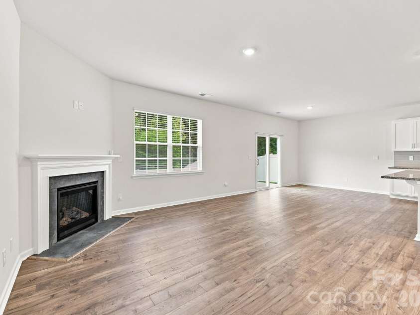 8133 Clairwood Drive, Charlotte, NC 28269.  MLS# CAR4407183, YatesRealty ID 40432. 