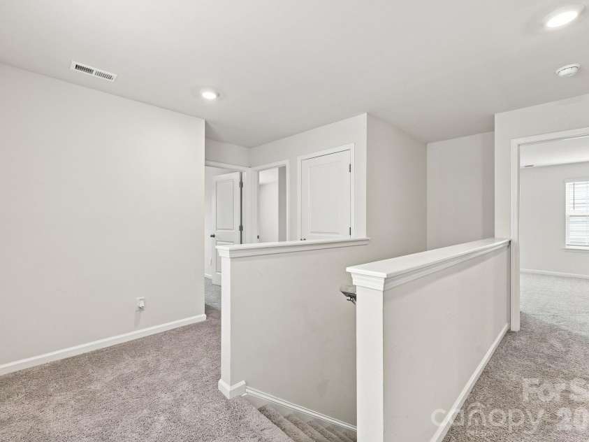 8133 Clairwood Drive, Charlotte, NC 28269.  MLS# CAR4407183, YatesRealty ID 40432. 