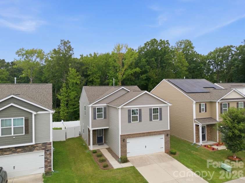 8133 Clairwood Drive, Charlotte, NC 28269.  MLS# CAR4407183, YatesRealty ID 40432. 