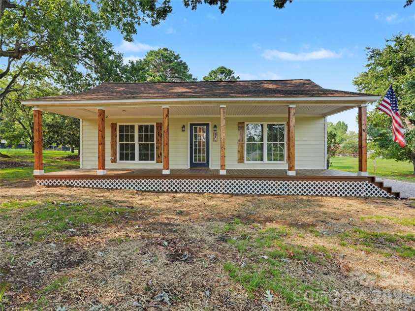 410 16th Street, Kannapolis, NC 28083.  MLS# CAR4408654, YatesRealty ID 40433. 