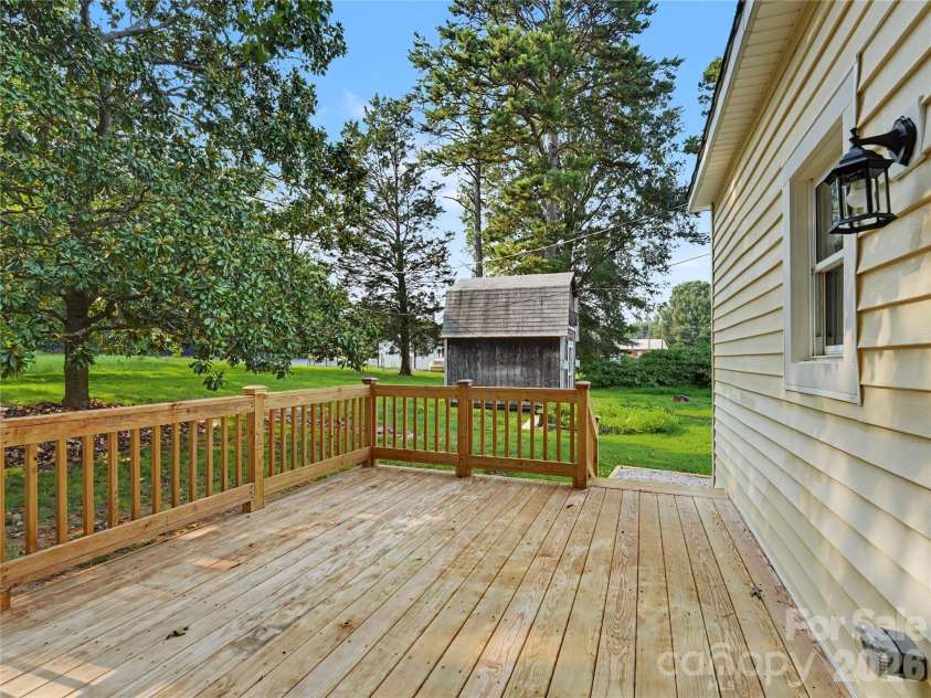 410 16th Street, Kannapolis, NC 28083.  MLS# CAR4408654, YatesRealty ID 40433. 