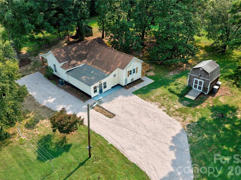 410 16th Street, Kannapolis, NC 28083.  MLS# CAR4408654, YatesRealty ID 40433. 