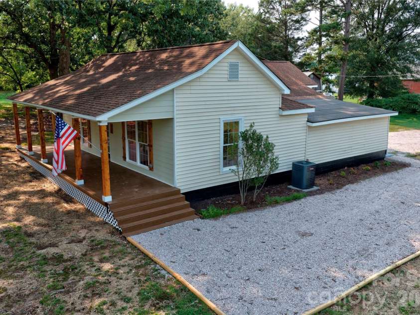 410 16th Street, Kannapolis, NC 28083.  MLS# CAR4408654, YatesRealty ID 40433. 