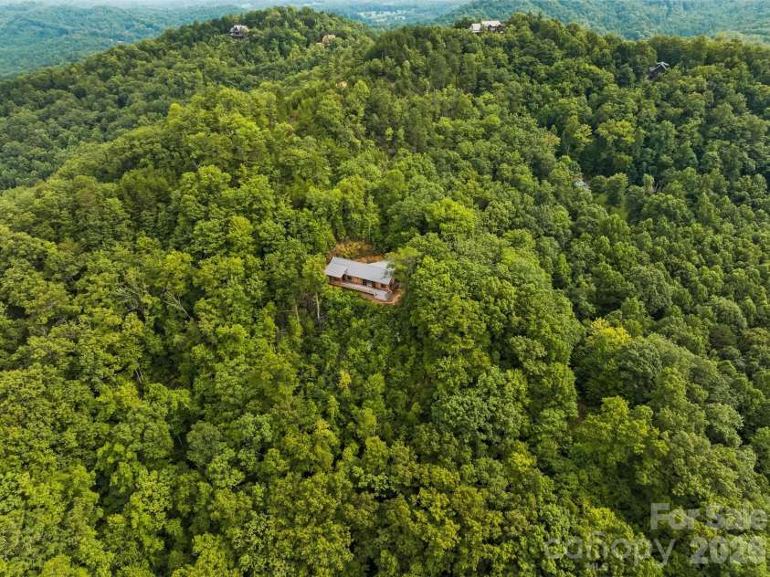 109 Pintail Place, Whittier, NC 28789.  MLS# CAR4409072, YatesRealty ID 40434. 