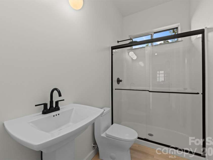 109 Pintail Place, Whittier, NC 28789.  MLS# CAR4409072, YatesRealty ID 40434. Guest Bathroom