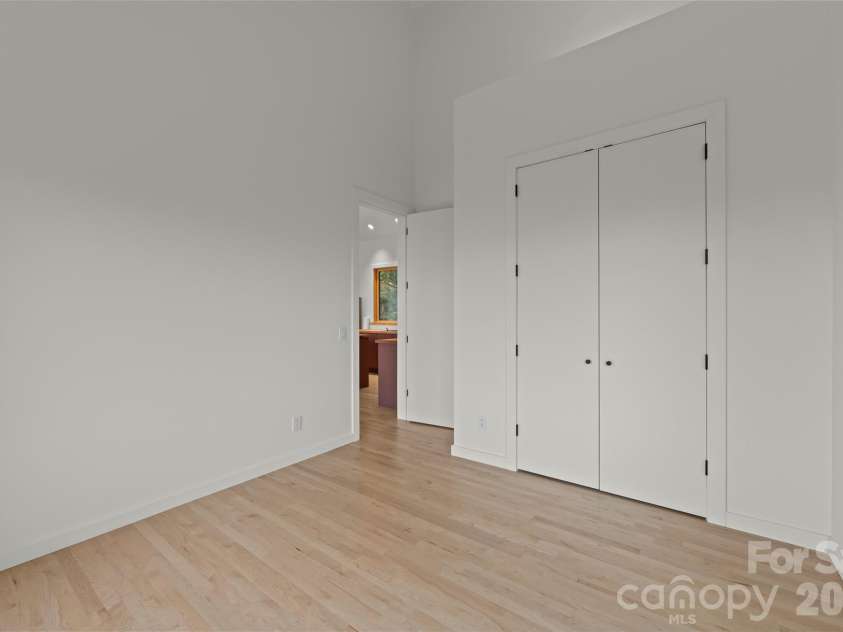 109 Pintail Place, Whittier, NC 28789.  MLS# CAR4409072, YatesRealty ID 40434. Primary Bedroom