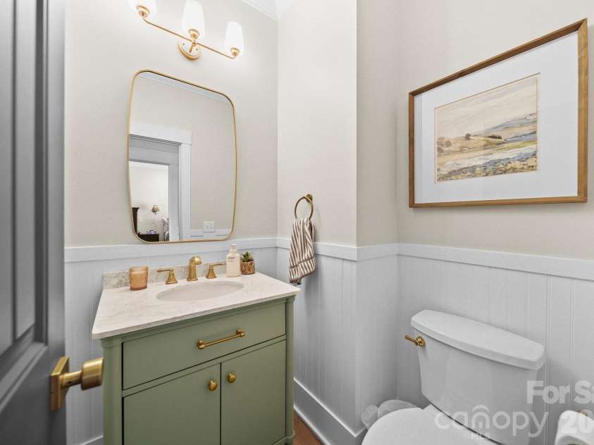698 Lake Head Road, Norwood, NC 28128.  MLS# CAR4408589, YatesRealty ID 40436. 1/2 Bath - Main Level