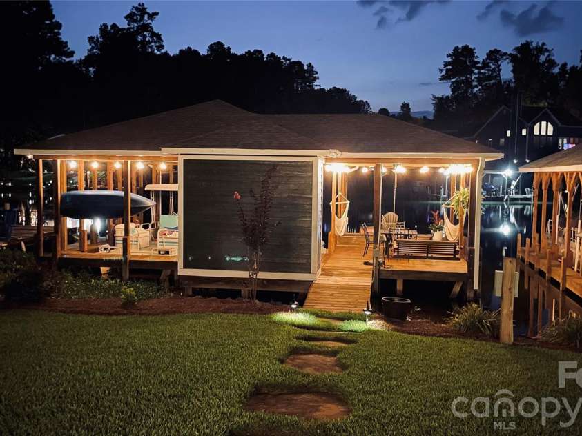 698 Lake Head Road, Norwood, NC 28128.  MLS# CAR4408589, YatesRealty ID 40436. 