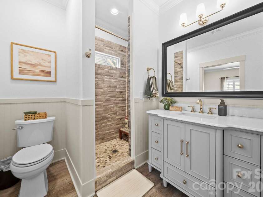 698 Lake Head Road, Norwood, NC 28128.  MLS# CAR4408589, YatesRealty ID 40436. Primary Bathroom