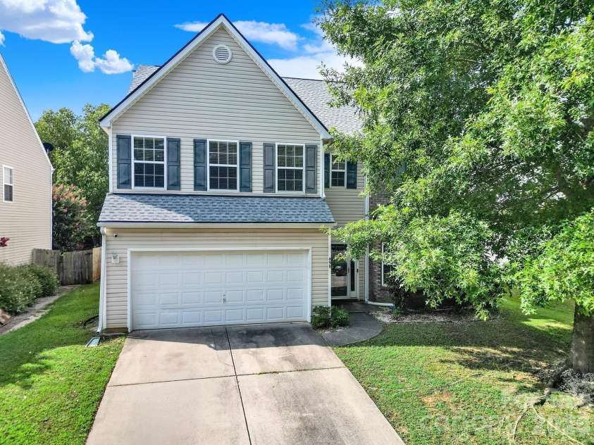 898 Coach House Court, Rock Hill, SC 29730.  MLS# CAR4403477, YatesRealty ID 40437. 