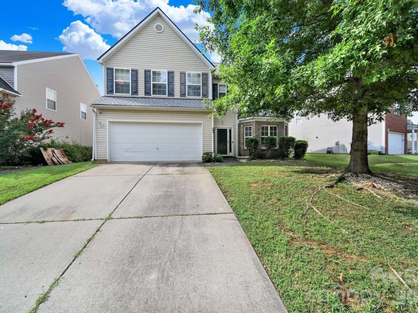898 Coach House Court, Rock Hill, SC 29730.  MLS# CAR4403477, YatesRealty ID 40437. 