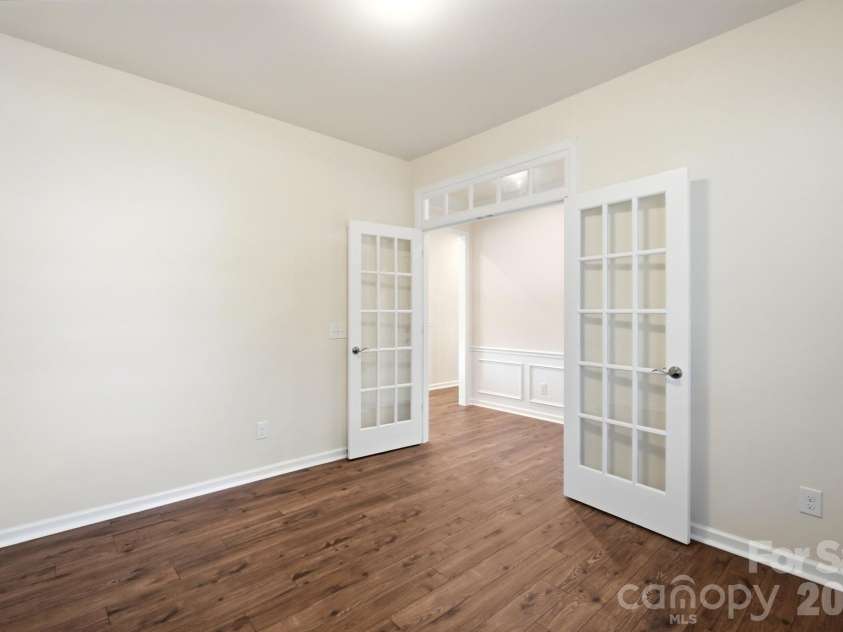 1620 Red Leaf Drive, Fort Mill, SC 29715.  MLS# CAR4402773, YatesRealty ID 40438. 