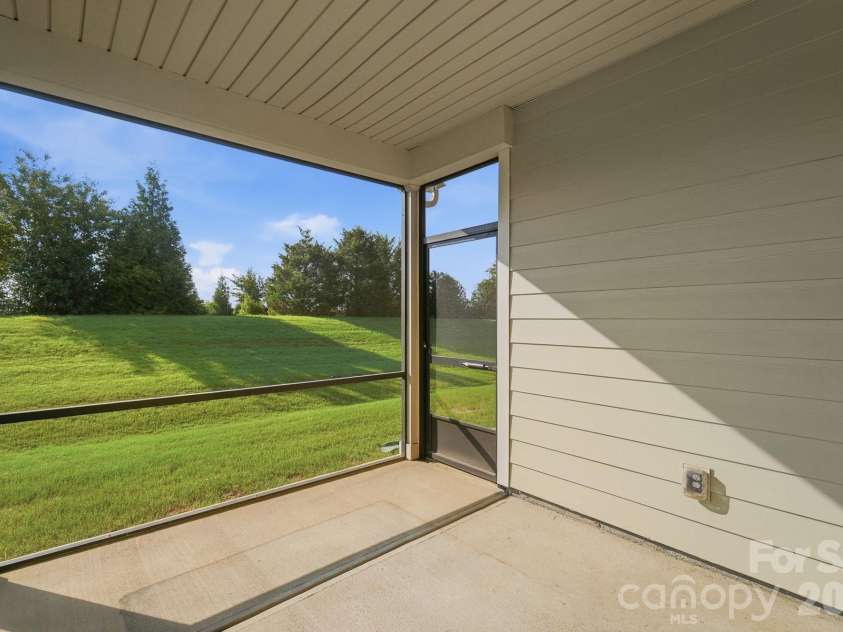 1620 Red Leaf Drive, Fort Mill, SC 29715.  MLS# CAR4402773, YatesRealty ID 40438. 