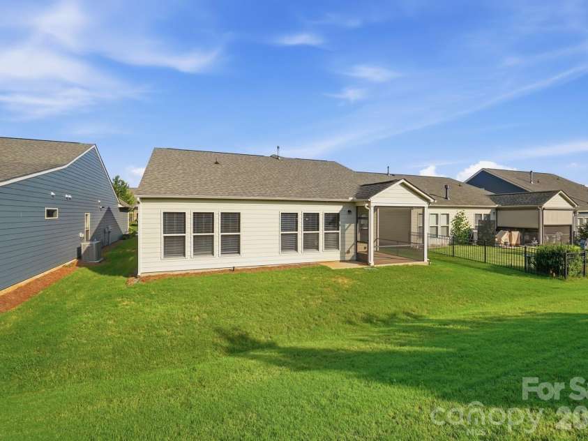 1620 Red Leaf Drive, Fort Mill, SC 29715.  MLS# CAR4402773, YatesRealty ID 40438. 