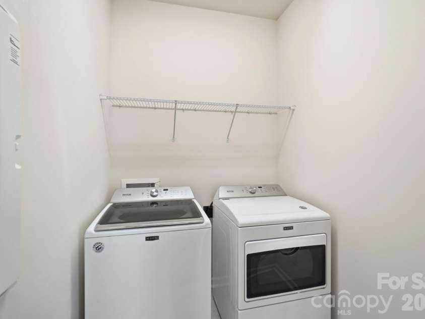 1620 Red Leaf Drive, Fort Mill, SC 29715.  MLS# CAR4402773, YatesRealty ID 40438. Laundry room