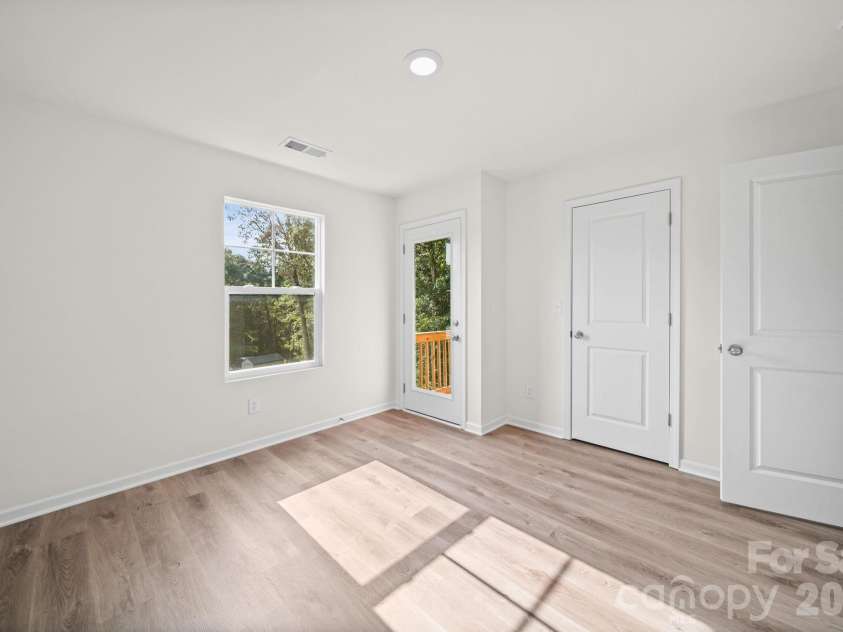 511 Hill Street, Dallas, NC 28034.  MLS# CAR4395920, YatesRealty ID 40439. Bedroom 3