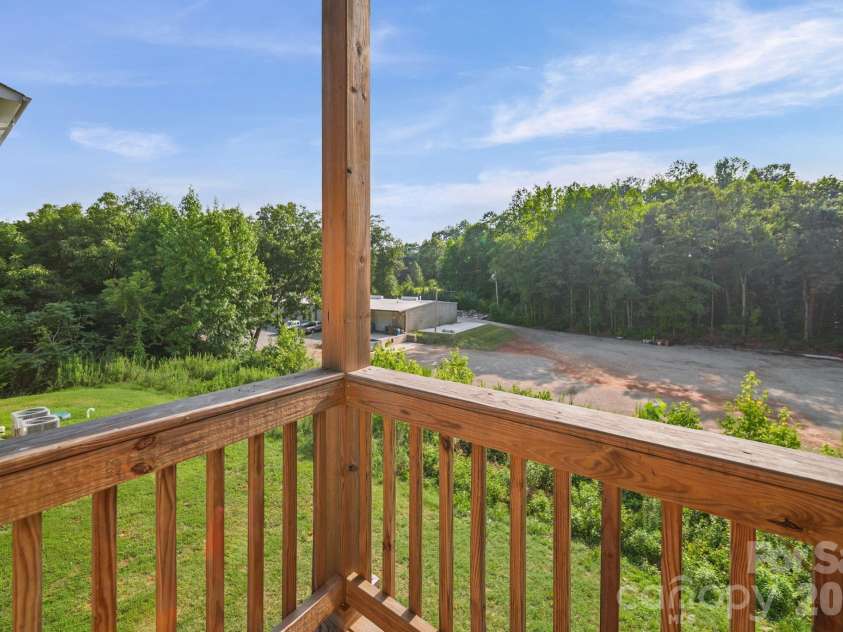 511 Hill Street, Dallas, NC 28034.  MLS# CAR4395920, YatesRealty ID 40439. Deck - Other Unit
