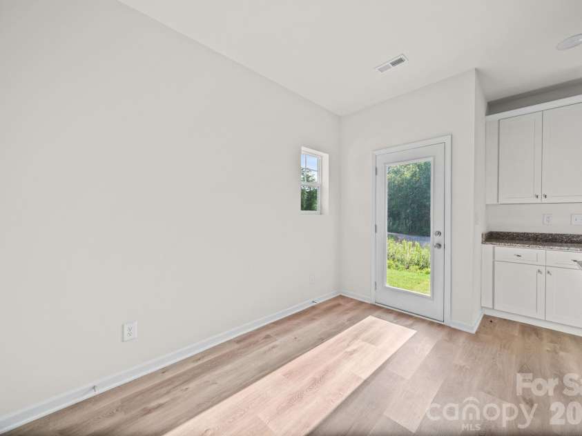 511 Hill Street, Dallas, NC 28034.  MLS# CAR4395920, YatesRealty ID 40439. Dining Room - Other Unit