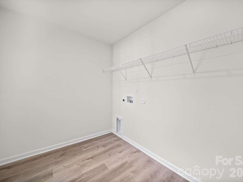 511 Hill Street, Dallas, NC 28034.  MLS# CAR4395920, YatesRealty ID 40439. Laundry Room