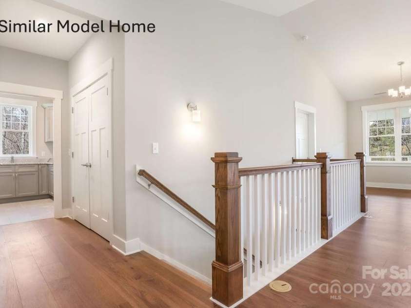 93 Creekside View Drive, Asheville, NC 28804.  MLS# CAR4328429, YatesRealty ID 4044. 