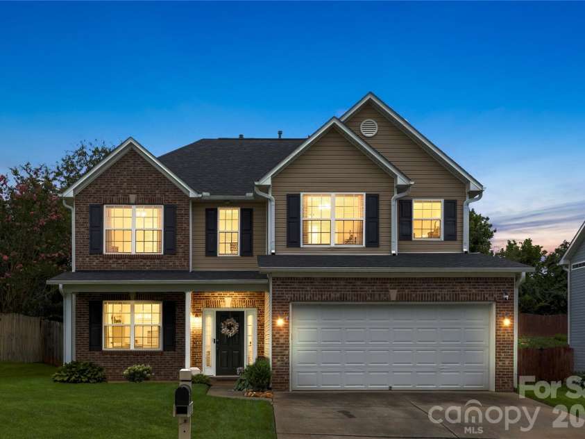 139 Yadkin Road, Fletcher, NC 28732.  MLS# CAR4409230, YatesRealty ID 40441. 