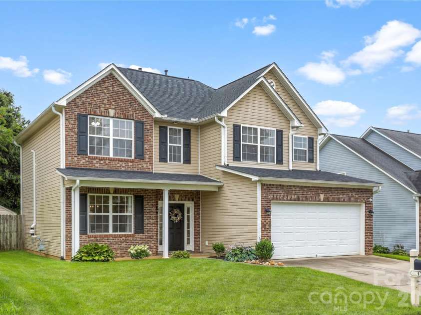 139 Yadkin Road, Fletcher, NC 28732.  MLS# CAR4409230, YatesRealty ID 40441. 