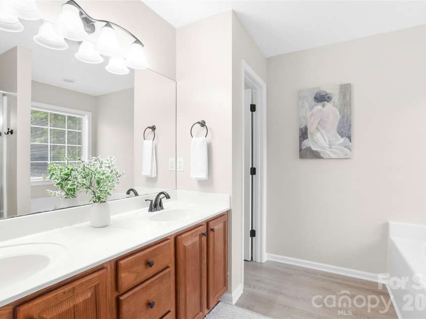 139 Yadkin Road, Fletcher, NC 28732.  MLS# CAR4409230, YatesRealty ID 40441. 