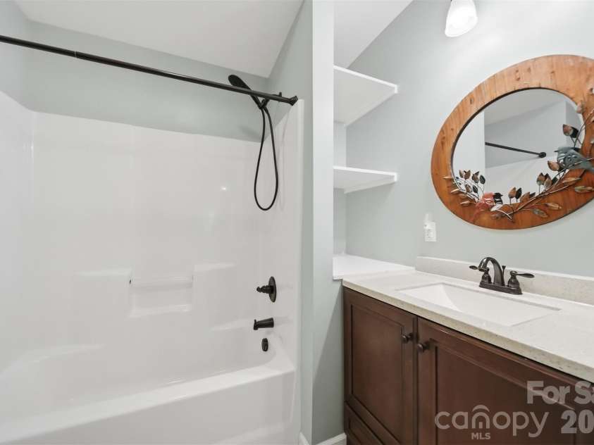 4857 32nd Street Lane, Hickory, NC 28601.  MLS# CAR4409274, YatesRealty ID 40442. 