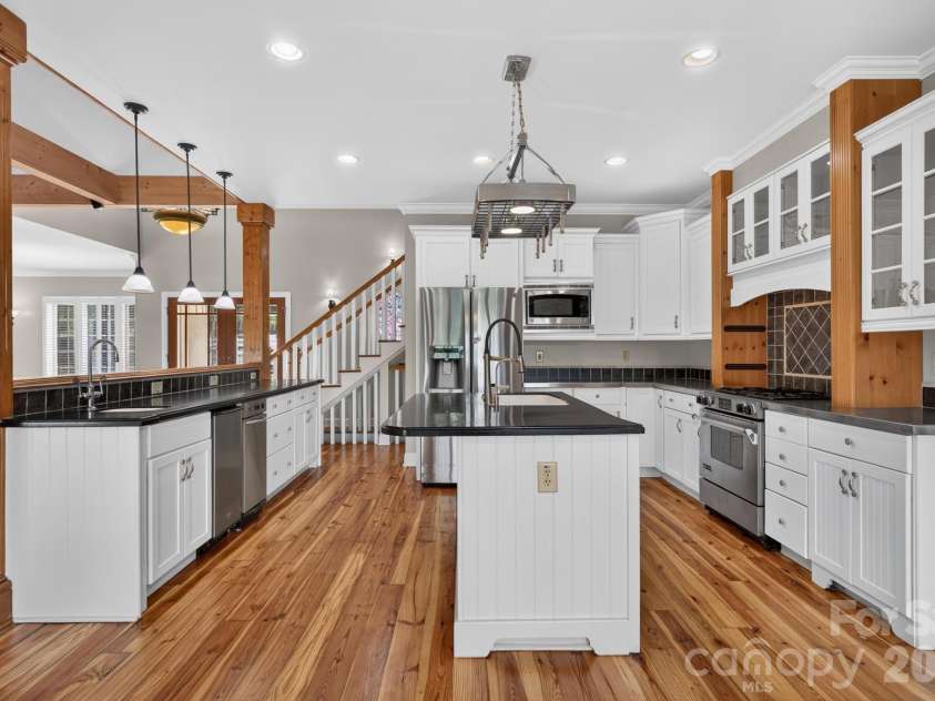 133 Gunpowder View Circle, Granite Falls, NC 28630.  MLS# CAR4409299, YatesRealty ID 40444. 