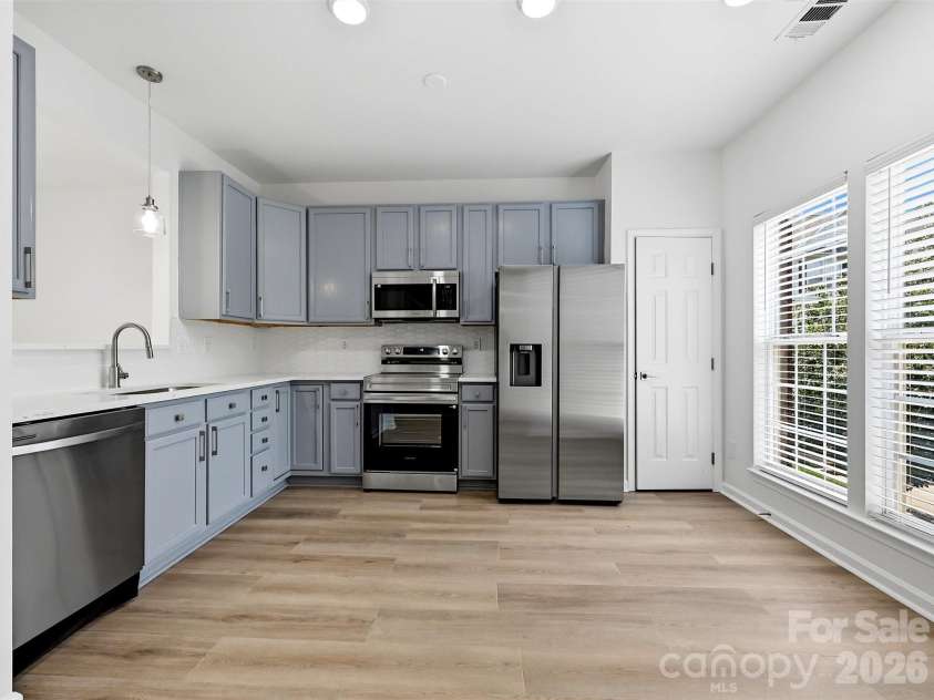 9538 Blossom Hill Drive, Huntersville, NC 28078.  MLS# CAR4409322, YatesRealty ID 40446. 