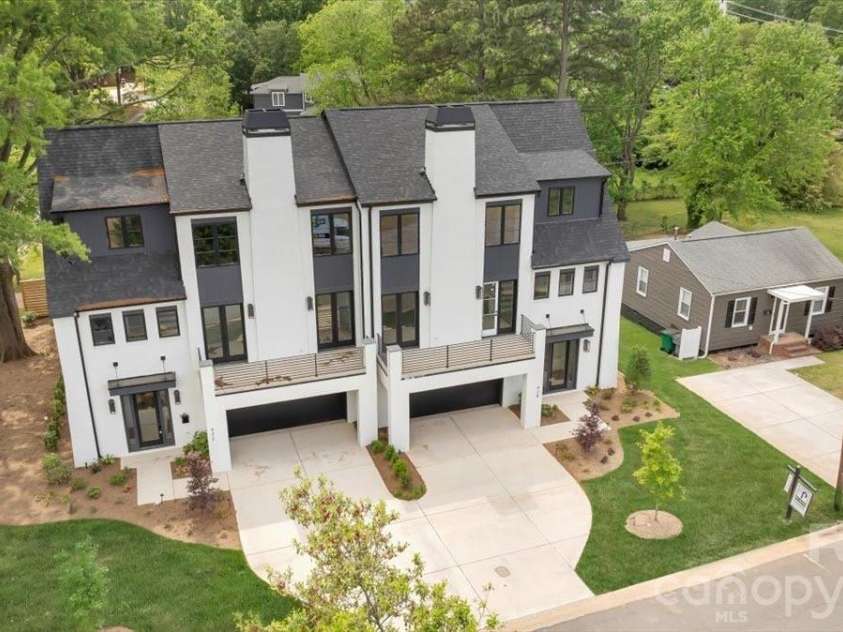 428 Dover Avenue, Charlotte, NC 28209.  MLS# CAR4409380, YatesRealty ID 40447. 