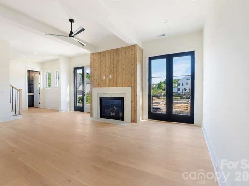 428 Dover Avenue, Charlotte, NC 28209.  MLS# CAR4409380, YatesRealty ID 40447. 