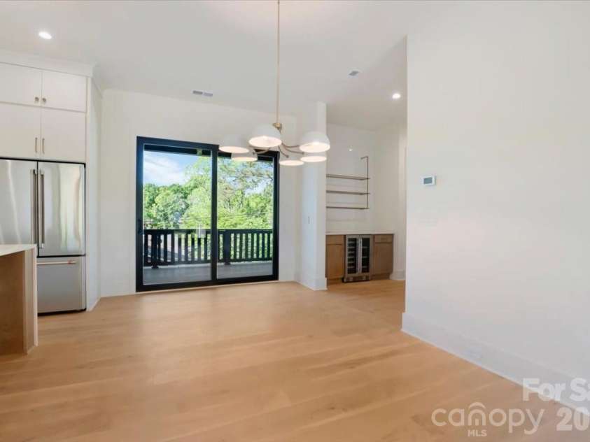 428 Dover Avenue, Charlotte, NC 28209.  MLS# CAR4409380, YatesRealty ID 40447. 
