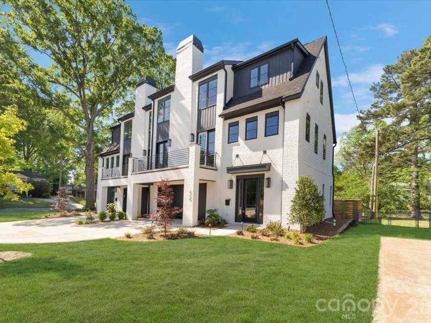 428 Dover Avenue, Charlotte, NC 28209.  MLS# CAR4409380, YatesRealty ID 40447. 