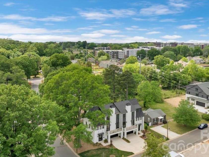 428 Dover Avenue, Charlotte, NC 28209.  MLS# CAR4409380, YatesRealty ID 40447. 