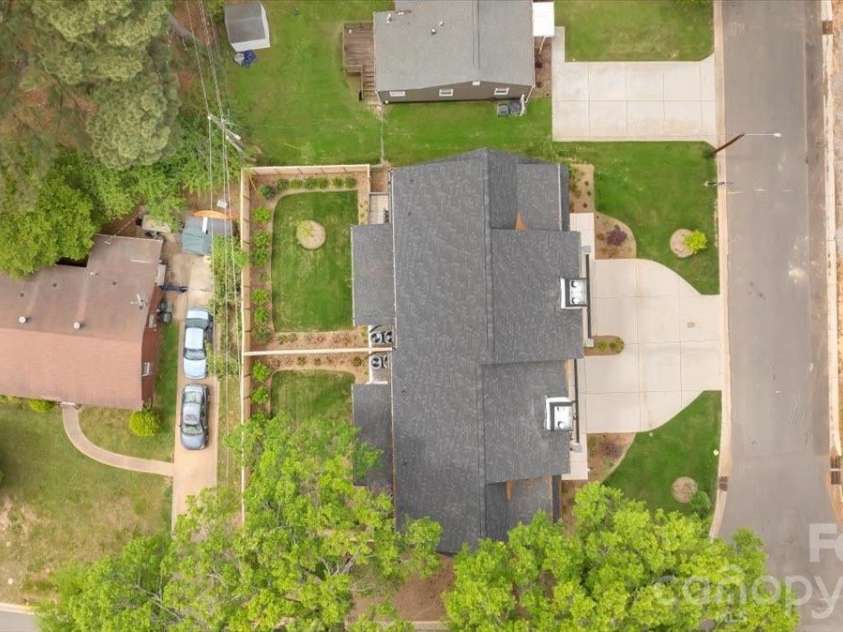 428 Dover Avenue, Charlotte, NC 28209.  MLS# CAR4409380, YatesRealty ID 40447. 
