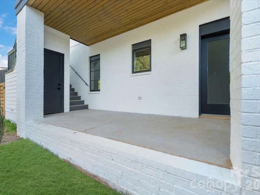 428 Dover Avenue, Charlotte, NC 28209.  MLS# CAR4409380, YatesRealty ID 40447. 