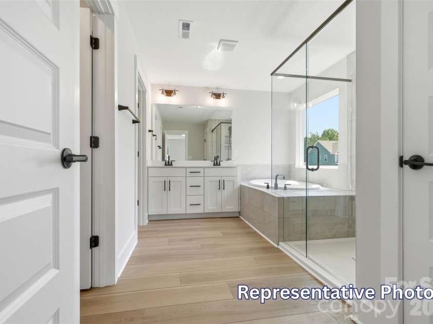 1406 Ardmore Drive, Sherrills Ford, NC 28673.  MLS# CAR4409437, YatesRealty ID 40449. Primary Bathroom