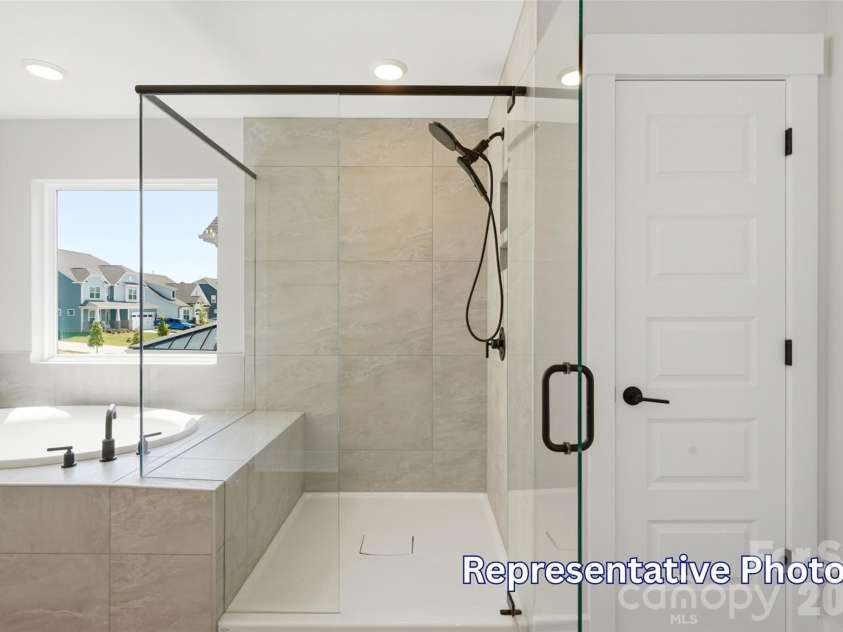 1406 Ardmore Drive, Sherrills Ford, NC 28673.  MLS# CAR4409437, YatesRealty ID 40449. Primary Bathroom
