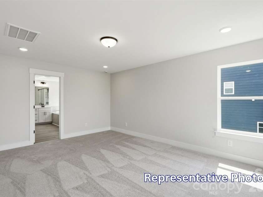 1406 Ardmore Drive, Sherrills Ford, NC 28673.  MLS# CAR4409437, YatesRealty ID 40449. Primary Bedroom