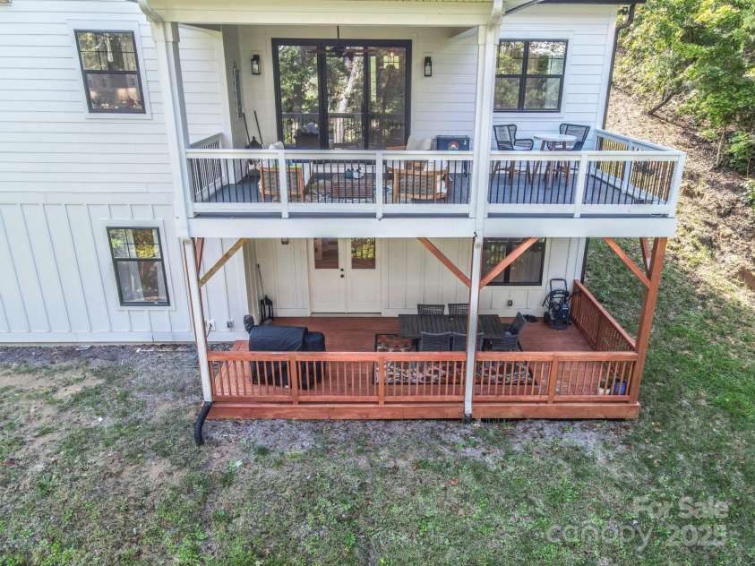 685 Knollcrest Drive, Concord, NC 28025.  MLS# CAR4256189, YatesRealty ID 4045. 