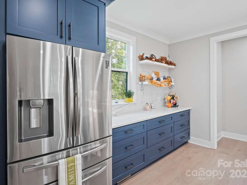 685 Knollcrest Drive, Concord, NC 28025.  MLS# CAR4256189, YatesRealty ID 4045. 