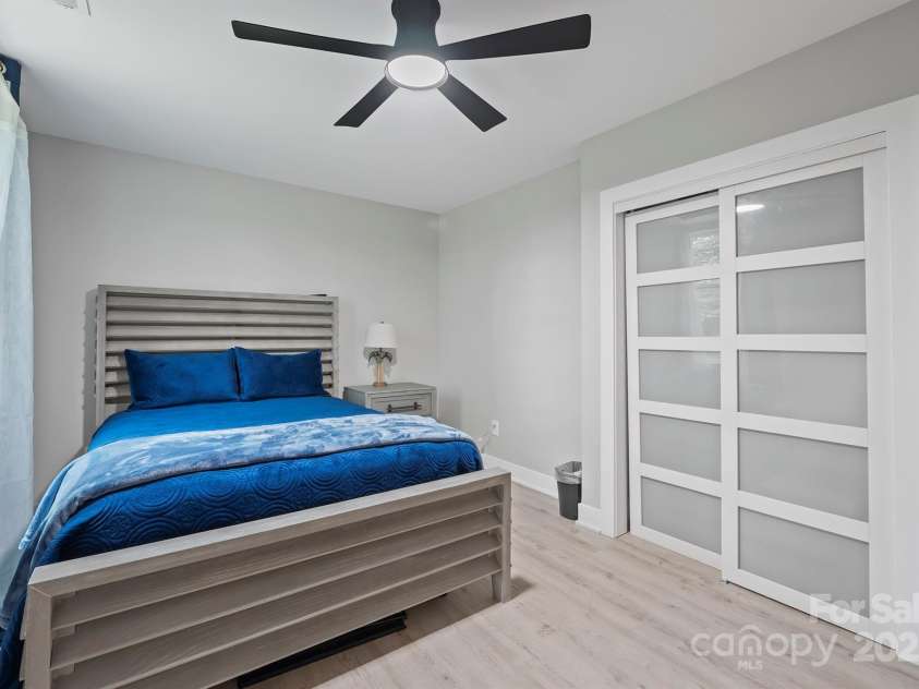 685 Knollcrest Drive, Concord, NC 28025.  MLS# CAR4256189, YatesRealty ID 4045. 