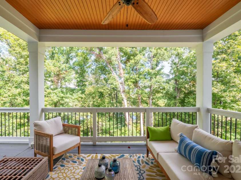 685 Knollcrest Drive, Concord, NC 28025.  MLS# CAR4256189, YatesRealty ID 4045. 