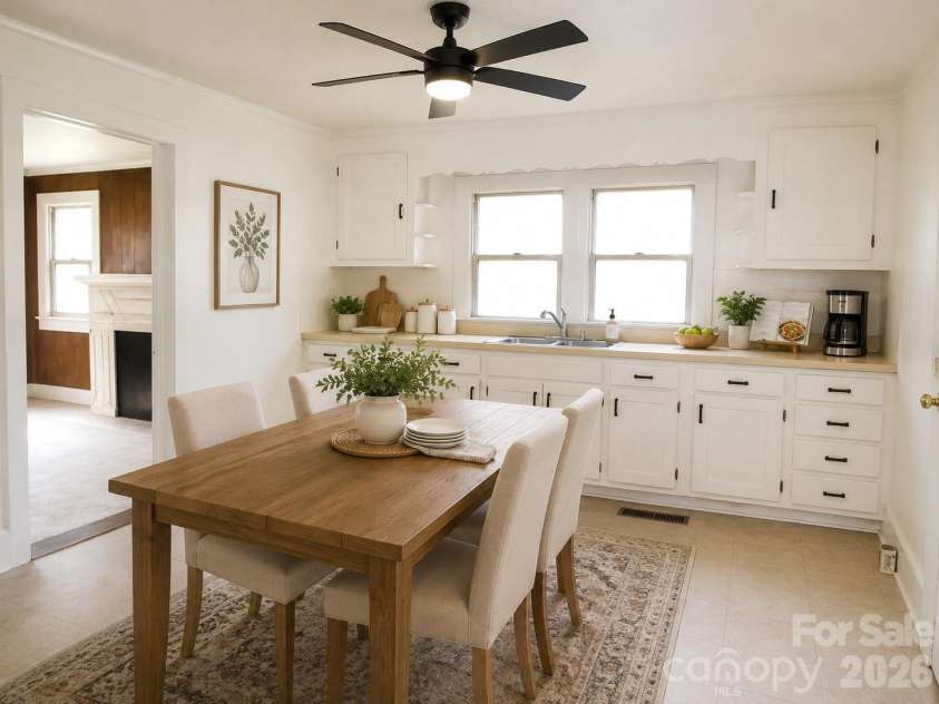 307 Goforth Drive, Thomasville, NC 27360.  MLS# CAR4409442, YatesRealty ID 40450. VIRTUALLY STAGED KITCHEN