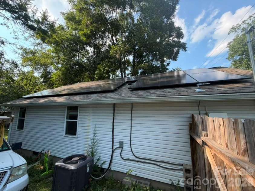 404 Palmetto Street, Lancaster, SC 29720.  MLS# CAR4409404, YatesRealty ID 40451. 