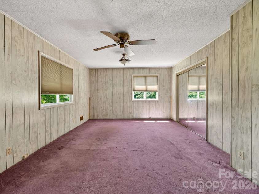 1064 Knollwood Road, Boiling Springs, SC 29316.  MLS# CAR4409628, YatesRealty ID 40456. 