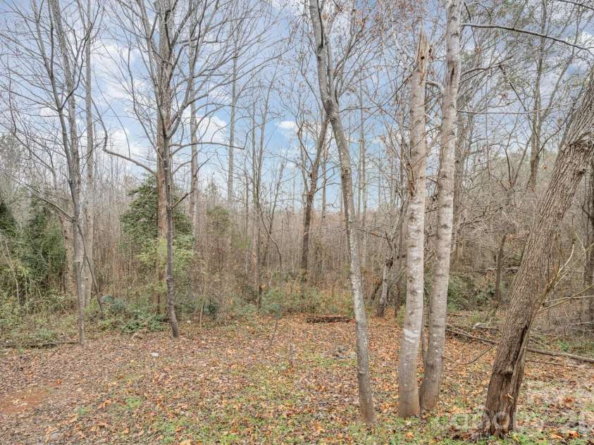 142 Winchester Drive, Ellenboro, NC 28040.  MLS# CAR4334243, YatesRealty ID 4046. 